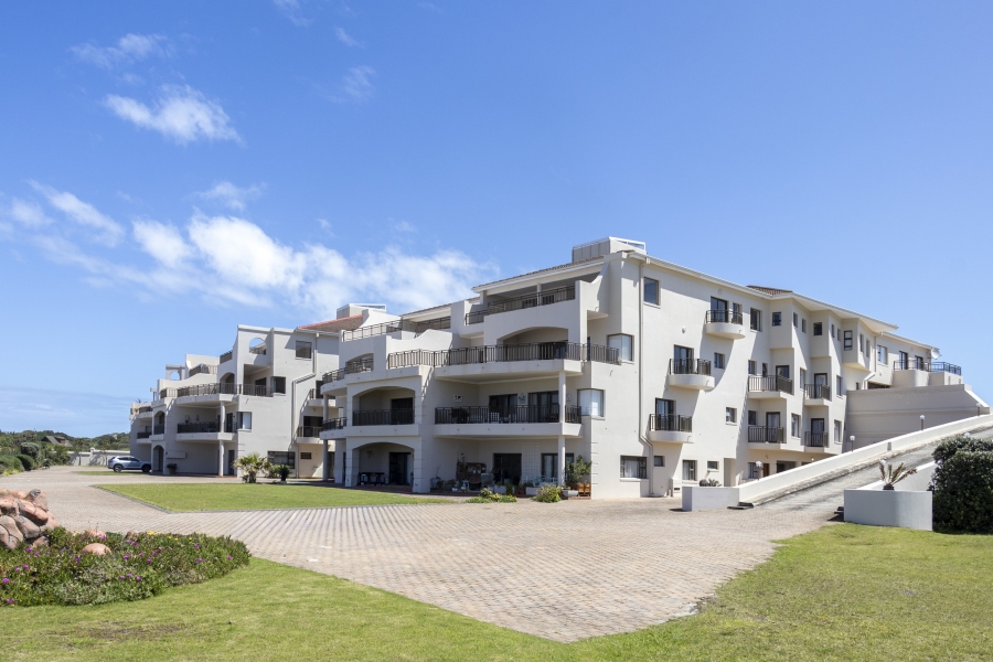 4 Bedroom Property for Sale in West Beach Eastern Cape